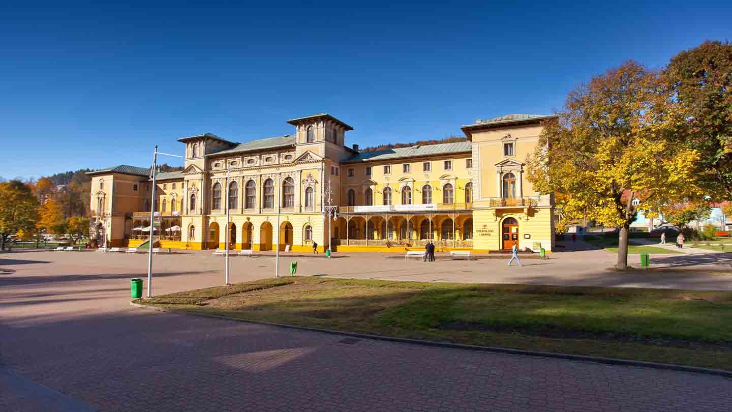 widok na łazienki w Krynicy Zdrój 